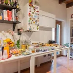 Gasthuis Veronetta House 4*