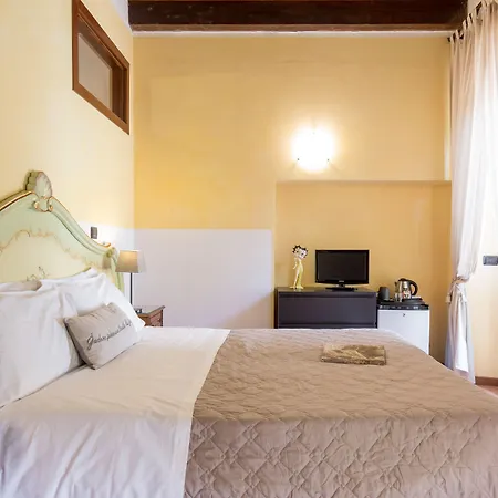 Veronetta House Maison d'hôtes Vérone