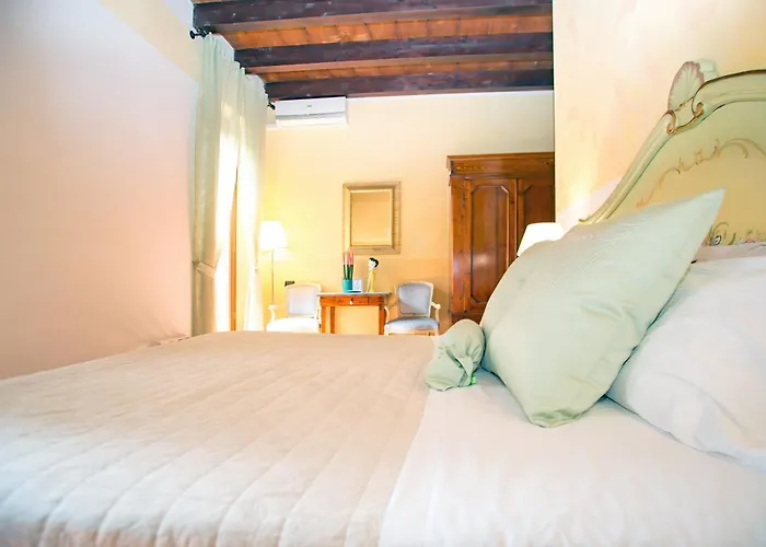 Veronetta House 4*